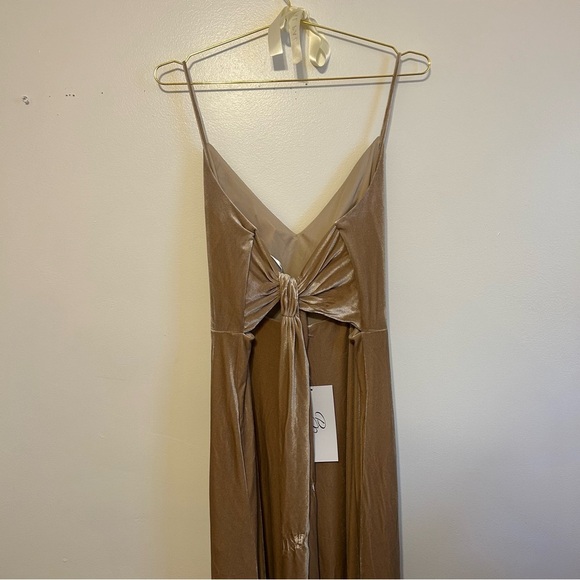 Jasmine • Velvet bridesmaids or formal dress - Picture 7 of 11